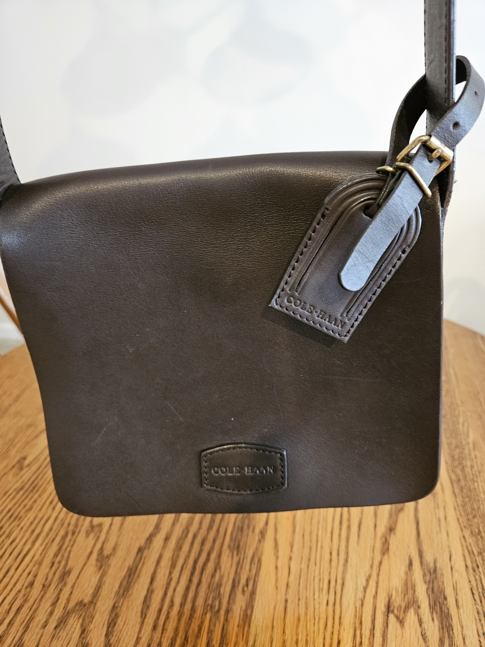 Cole Haan Vintage, Y2K Leather Messenger /Shoulder  Bag in Dark Brown